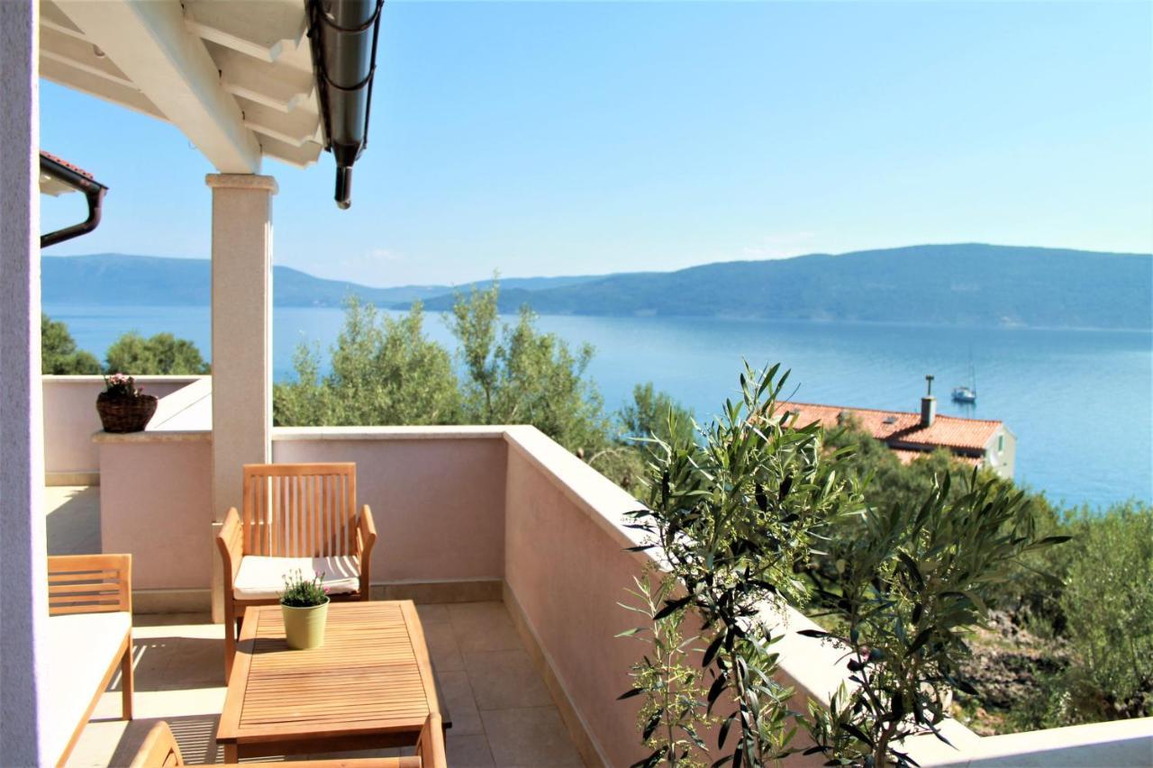 Apartmani Klaudija Valun Exteriör bild